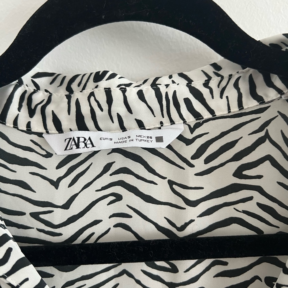 Zara Zebra Print Button Down | Size: S - image 3